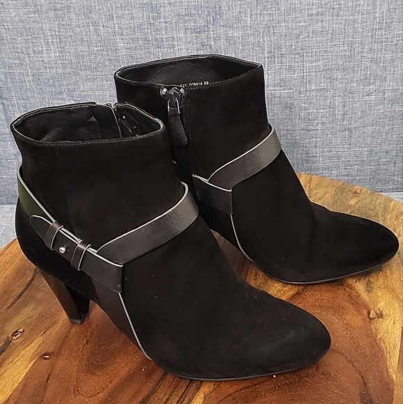 COLE HAAN Calico Zip Low Suede Boot NIKE Comfort Collab Black Size 8 - Picture 11 of 11